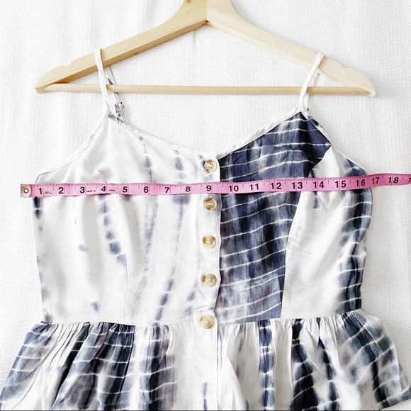NWT Cropped Waist Tie Dye Peplum Button Down Camisole - Picture 4 of 6